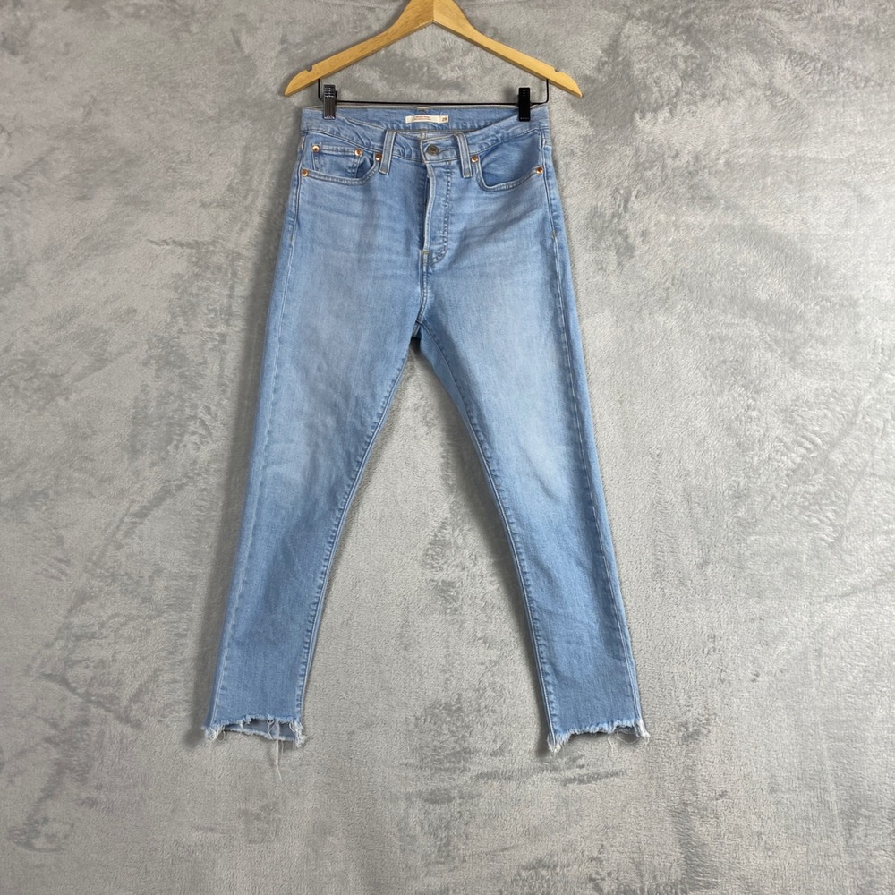 Levis Wedgie Skinny Jeans Light Wash Raw Hem High Rise Denim 52305-0033 W29